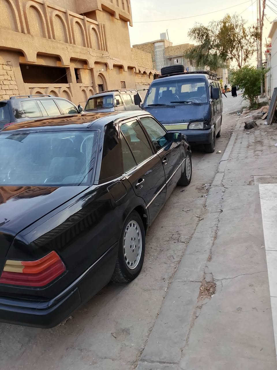 مرسدس دب • ١٩٨٨ • كربلاء