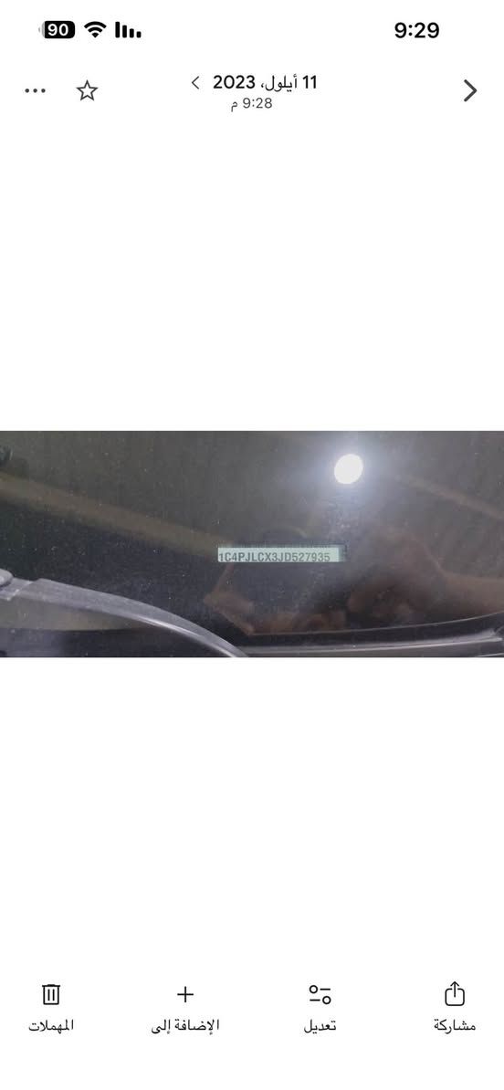 🚘 **جيب شيروكي بزون موديل 2018 للبيع**

🔹 محرك **36000 / – 6 سلندر**
🔹 ماشية **82000 ميل**
🔹 حادث بسيط جداً
🔹 الإيرباك **سليم وما مطاك**
🔹 رقم **كربلاء ** الجديد محوص هزه 

📍 **موقع السيارة:** كربلاء

💰 **السعر: 130 $— بيها مجال

📞 **موبايل / واتساب:  ***********
