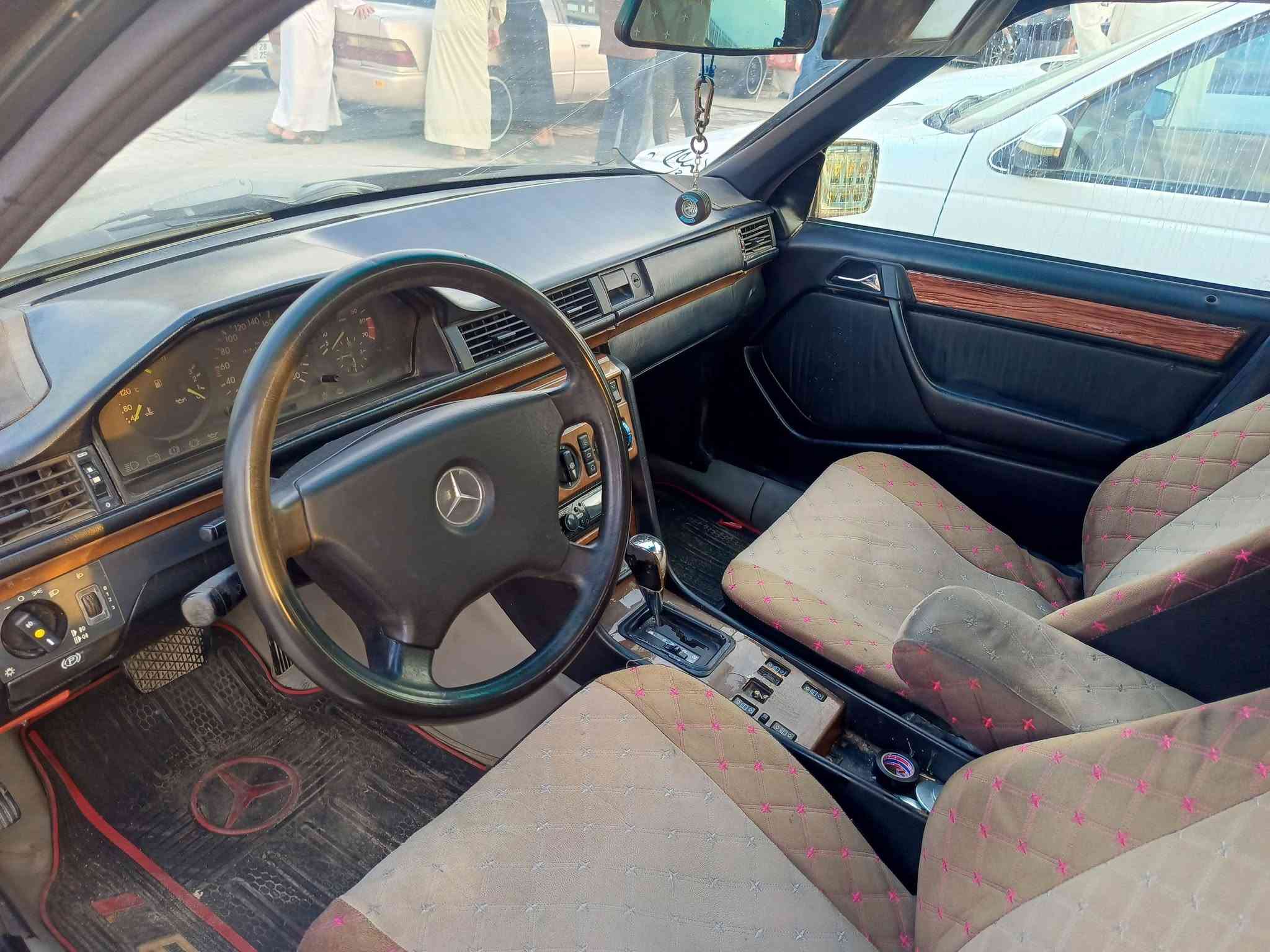 سلام عليكم مارسدس دب موديل 89 سياره جاهزة كير محرك بطه حداديه مشروطات تبريد ثلج باتري جديد تخم تأير جديد رقم دهوك انكليزي شرط الوكاله وتحويل سنوية لل30 غرفه جلد ارضيه جلد اسلايت طكتين سياره حلوه وجاهزه بيهه بس قاعده دبل امصلحه كهربائيات كلهه شغاله بيع مستعجل مكاني النجف الاشرف حي القادسيه يم مطعم ثابت السعر 38وبيهه مجال حك الجيه للتواصل واتساب وخاص مفتوح ***********
