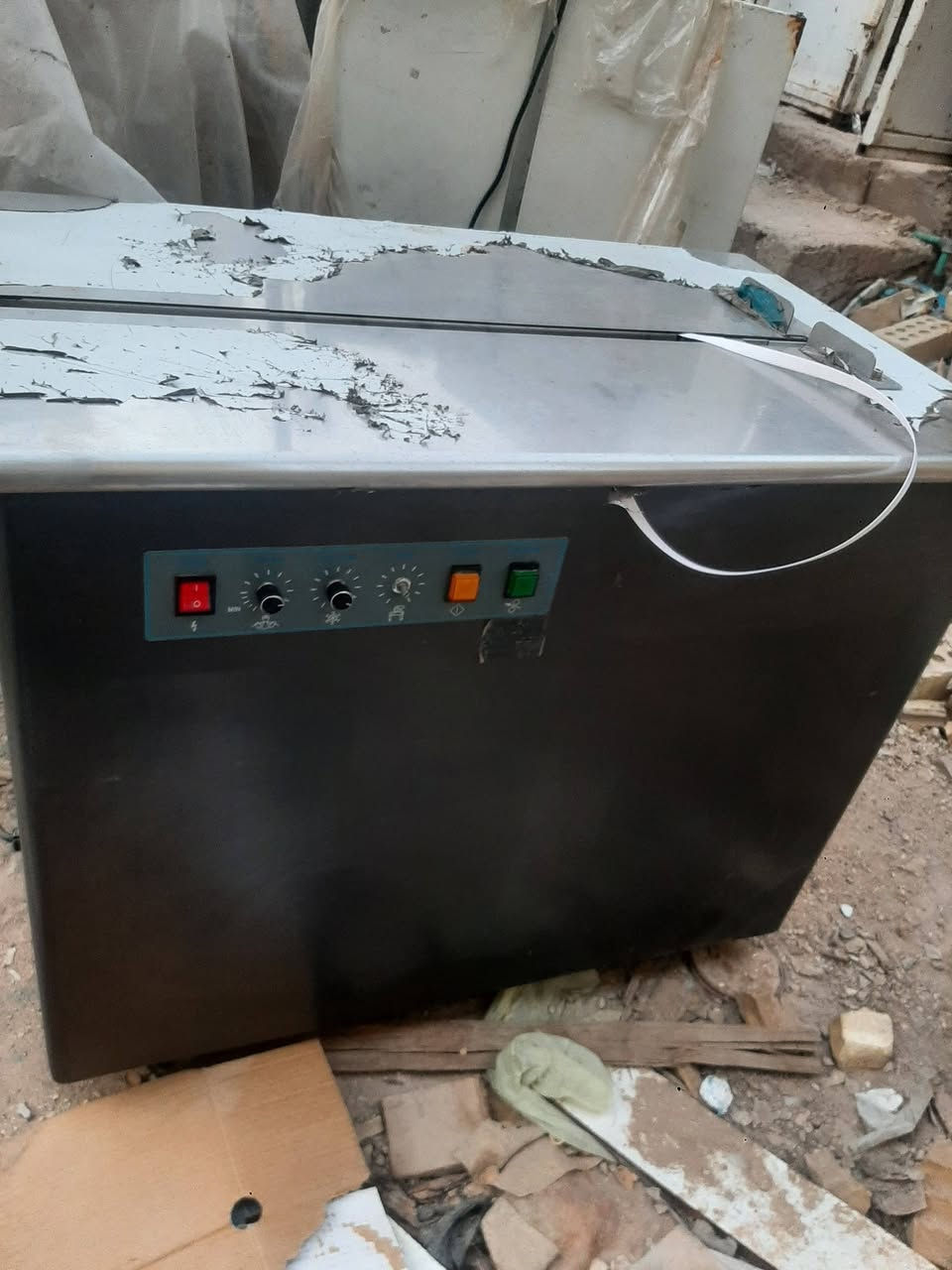 ماكنة رزم مطبوعات او كارتون عامه بحاله جيده جدا  *********** وات ساب
