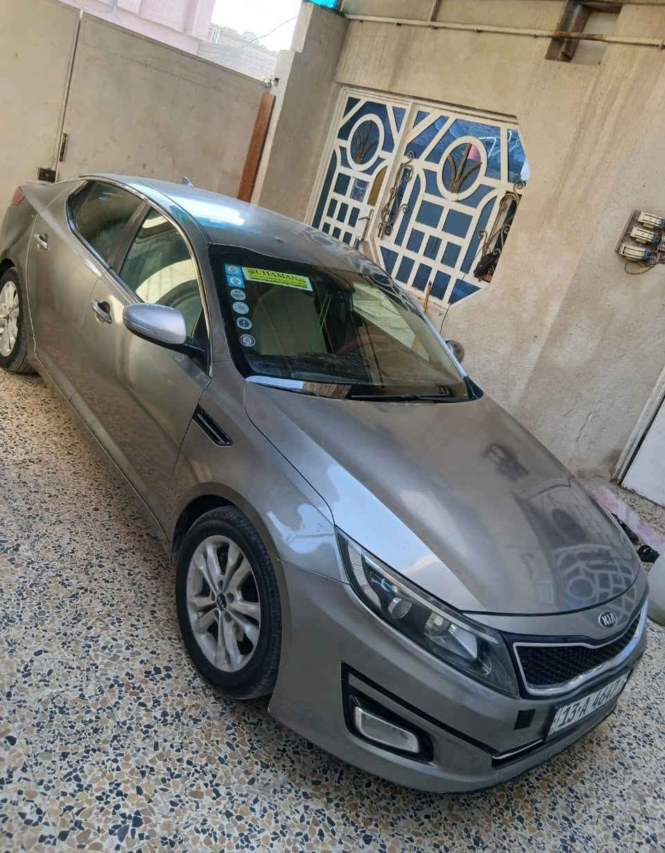 السلام عليكم سيارة كيا اوبتيما مديل ٢٠١٢ وارد امريكي للبيع او المراوس رقم ميسان ب اسمي  سيارة جاهزة خير من الله كير ومكينة كفاله مكينة ٢٤٠٠ سيارة بيها صبغ احزام ما عدة القمارة والصندوك ما بيهن صبغ 
مكان السيارة البصرة
السعر ٩٥ 
التواصل ***********
