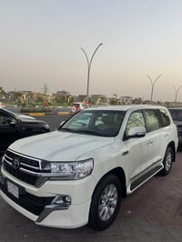 2017 سيارة جديدة كلش ماشية ١٦٥ الف كيلو ساز رقم بغداد تحويل ثاني يوم س...