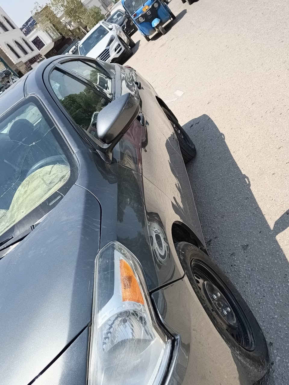 سلام عليكم
سياره للبيع نيسان سني موديل 2019  كير مكينه تخم تاير حداديه تبريد خير من الله ساره كفاله بيها شخط بسيط بل باب الخلفي فقط السعر 93 وبيها مجال بسيط الاستفسار ‏‪***********‬‏
