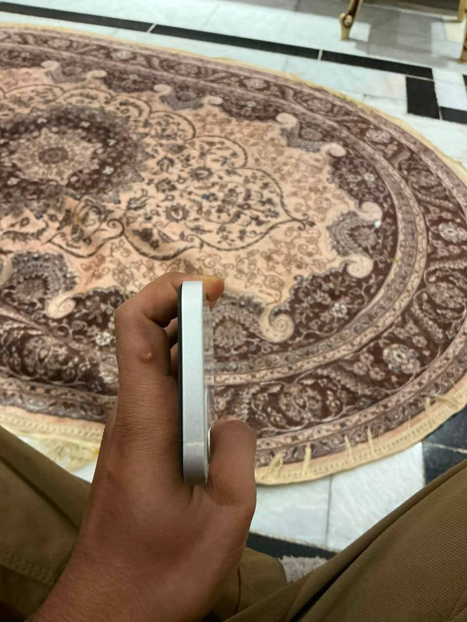سلام عليكم ايفون١٢ عادي الذاكره١٢٨
موبايل نضافته مثل ما اموضح مستبدل بطاريه وشاشه درجه اولى فيس ايدي شغال البطاريه٩٥

سعر الجهاز٢٥٠ مكاني بغداد الشعله ماكو توصيل الرقم***********
