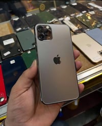 آيفون ١١ برو ماكس • ٢٥٦ • بطارية ٧٨