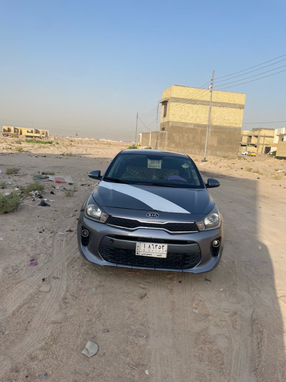 سلام عليكم كيا ريو موديل 2019 خليجي بيه ضربه الخلفي ماواصله لحوض مكينه 1400 مستحقه 
ماشيه 29 الف السعر 100 وبيه مجال الرقم *********** بيه واتساب موجود ماسنجر
