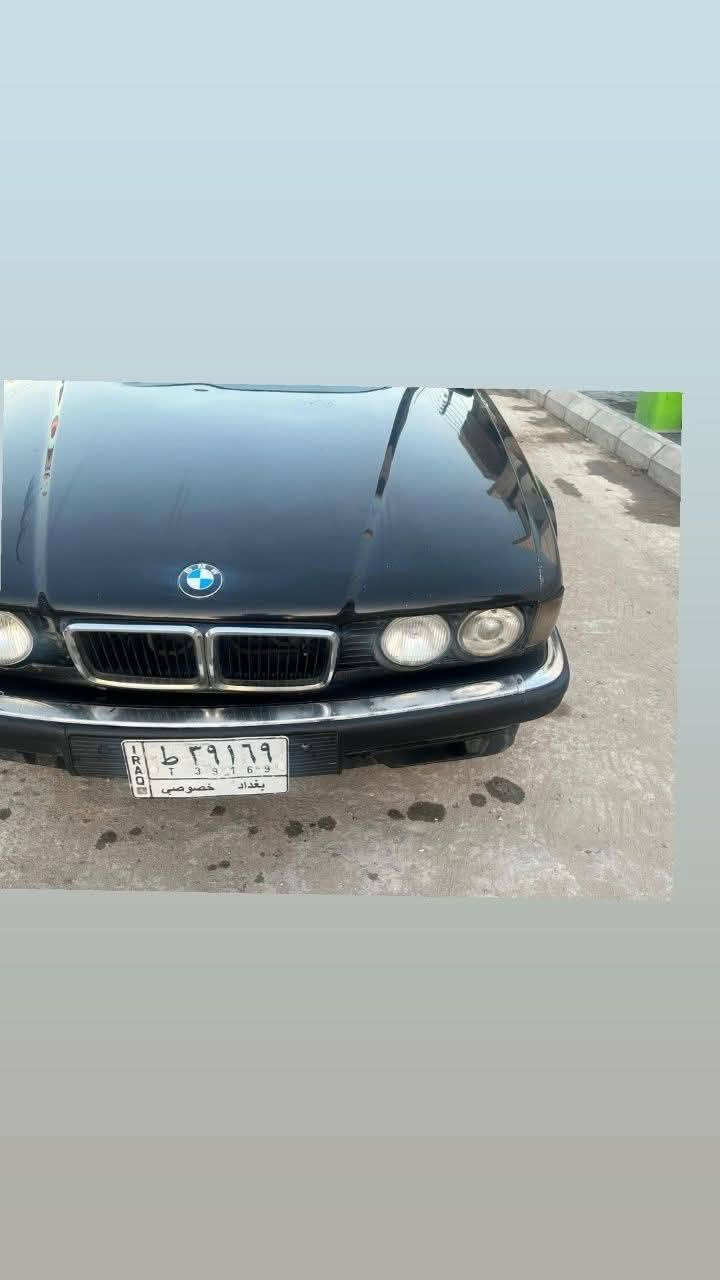السلام عليكم البيع بي ام ٧٣٠ مسكر ٨ اصل ٣٠ رقم بغداد تحويل ثاني يوم موديل ٩٣ صدره خلفي ولا أمامي جديد تخم تايرات جداد تبريد ويا السويج سياره حلين كيرها كايم اكرار كيرها كايم  مكان بياع تقاطع درويش رقم*********** سعر ٤٥ وبيها مجال شراي ع رقم اتصال
