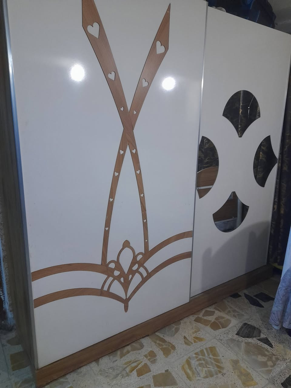 غرفه تركيه جدا نظيفه بسعر ٢٥٠ طالبيه ***********
