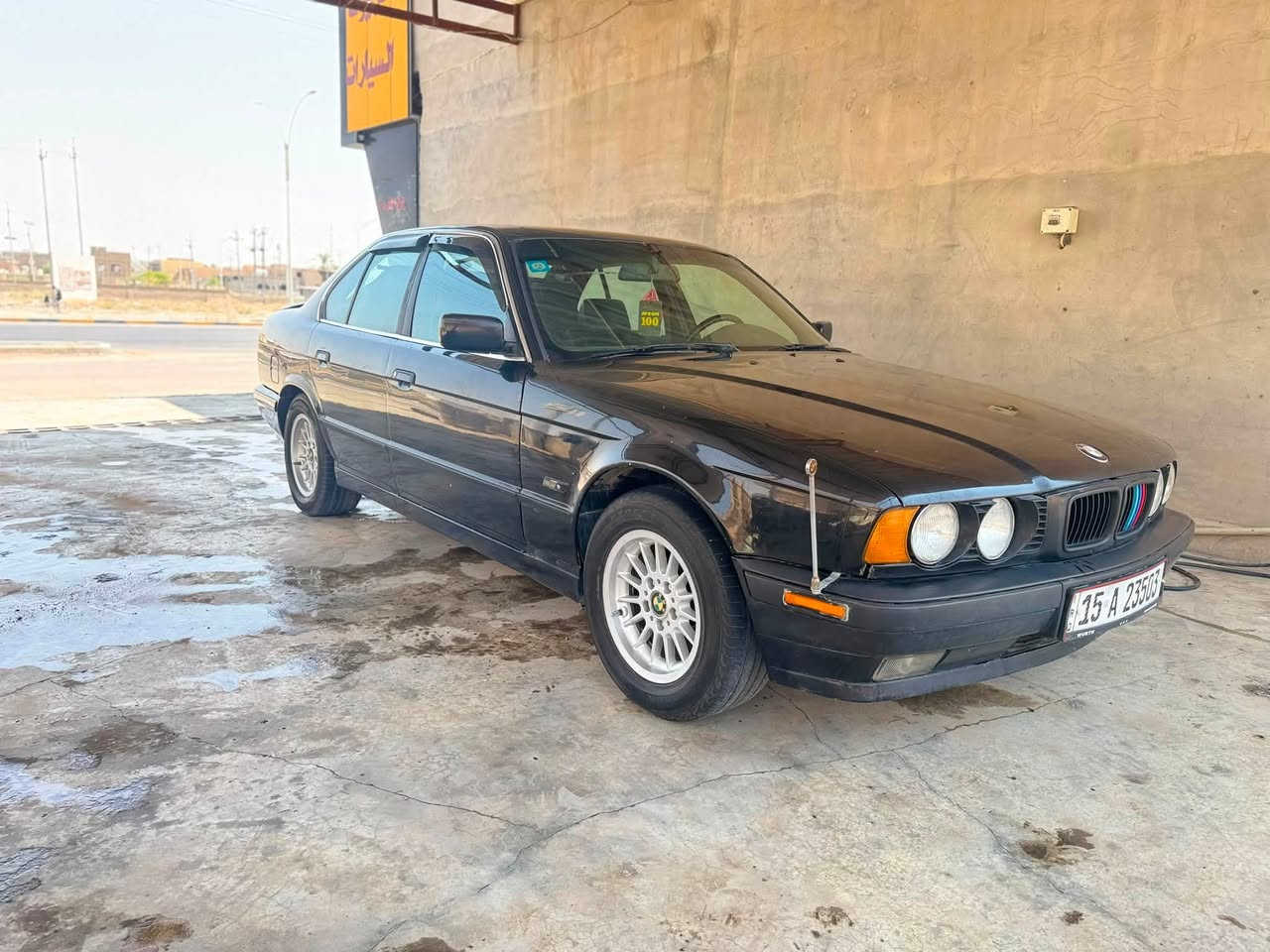 بي ام 525
موديلها 1994
 مسكر فانوص شرط 
كير اوتو شرط 
داخلها جديد جلد 
تبريد ثلج شرط
جام كله كهرباء 
السياره خير من الله صبغ عام وصبغتها حلوه بدون حادث 
 السعر ٥٥ وبيها مجال الشراي ***********
