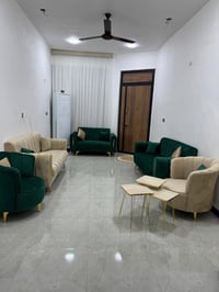 ١٠ مقاعد • نظيف جدا • شفته