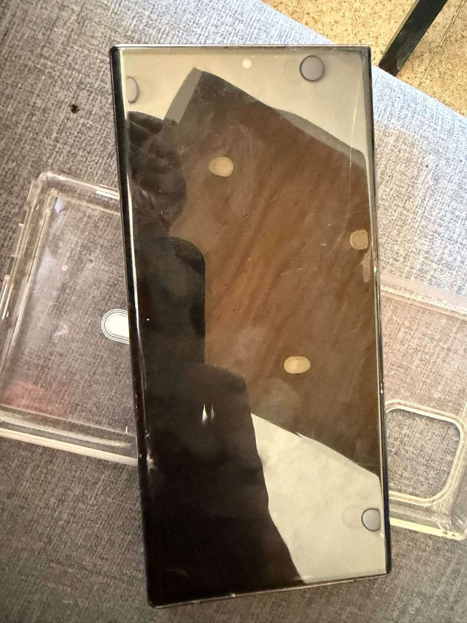 التر جهاز نظيف وحلو بيه فطر بل بلازمه مامثر عل أي شي شرق اوسط ذاكره ٥١٢ اللبيه سعر ٤٠٠ بيه مجال قليل مكاني كربلاء *********** اتصل وتساب S٢٢

نص مكتوب في الصور:
- لقد تم تحديث تقرير العناية الخاص بك. تعرف على ما فعلته خدمة العناية بالجهاز للحفاظ على هاتفك بحالة ممتازة البطارية ٣١% بقي ٤س ٥٢د مكان التخزين ١٣% مُستخدّم ٧١,٥ جيجابايت \ ٥١٢ جيجابايت الذاكرة ٤٦% مُستخدّم ٥,٥ جيجابايت \ ١٢ جيجابايت حماية التطبيق غير مفعل الأداء سرعة المعالجة تم التحسين التحسين التلقائي عناية إضافية تحديث البرنامج
- حول الهاتف
- السادس S22 Ultra الخاص ب جعفر
- إعادة تسمية
- اسم المنتج Galaxy S22 Ultra
- اسم الطراز SM-S908E/DS
- الرقم التسلسلي R5CTA1FTFZL
- SIM المتاحة
- IMEI 1 351338913084918
- رقم الهاتف +96477444481356
- الشبكة Asiacell
- IMEI 2 351467443084914
- معلومات الحالة
- معلومات قانونية