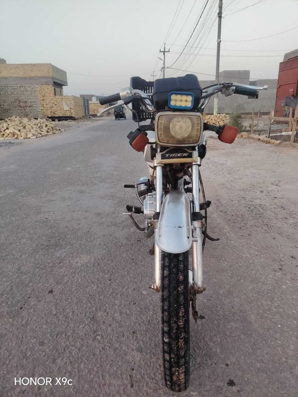 السلام عليكم دراجه تايكر للبيع
موديل 2020
اوراق اصوليه 
باقي التفاصيل
 خاص +***********
عنواني القاسم الحولي
