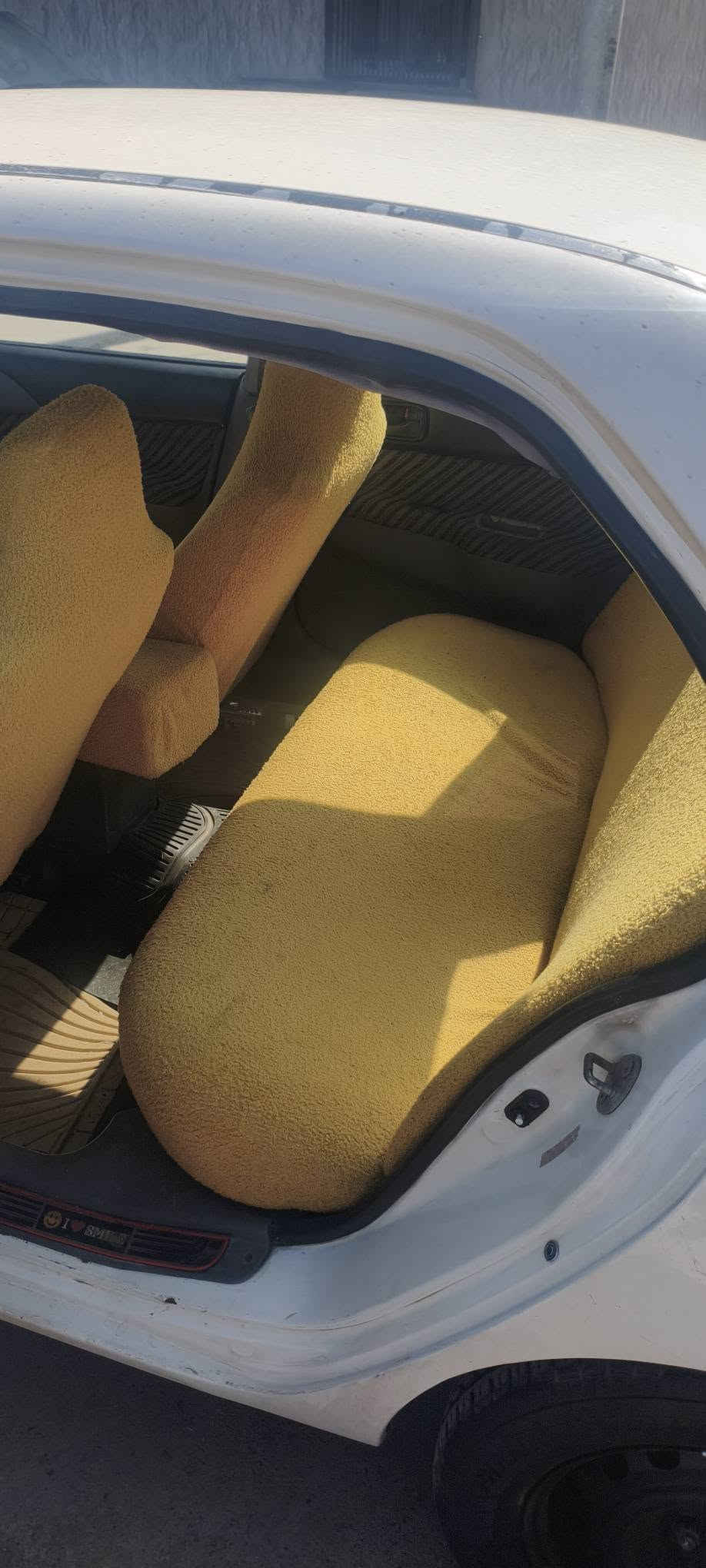 لانسر ٢٠٠٤ • مكينة ٢٠٠٧ • جير عادي