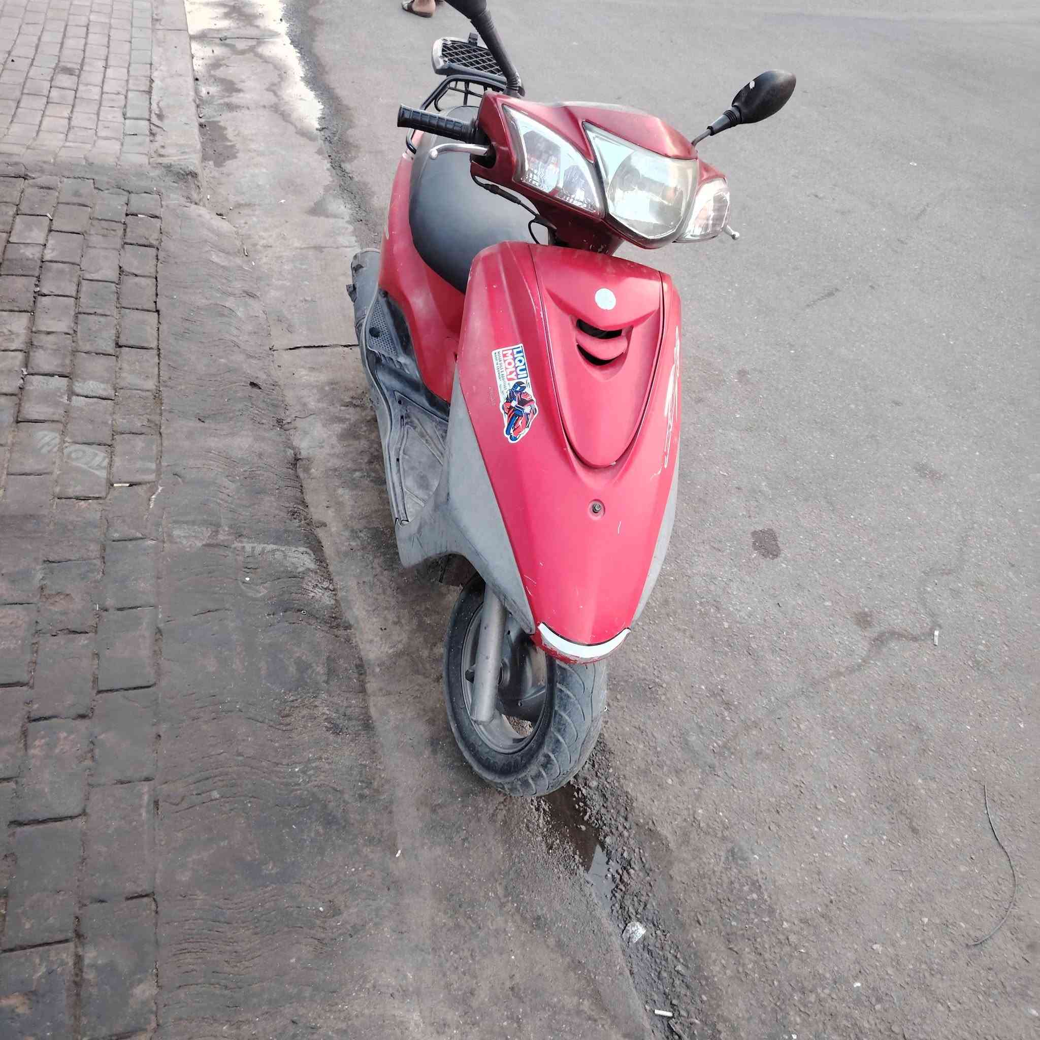 دراجه بريز ببغاء للبيع دراجه مكينه مكفوله لاتنقيص ولا تبخير
بمليون وبيهة مجال كلش قليل حق جيه
رقم تلفوني ***********
مكاني دوره ابو دشير
