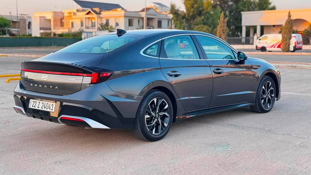 سوناتا  2025   Hyundai sonata 
شكل جديد
2.5L حجم محرك
گير 8 نمر
بصمة تشغيل وابواب
المقاعد: كهربائي  + تدفئة + استيرن تدفئة
٥ وضعيات قيادة
جنطه ذكيه 
لايت لد 
بك لايت لد 
ترحيب
دشبول الاكتروني 
شاشه كبيره 
كير تعليك 
اوتو هولد
رادار
نقطة عمياء
رادار خطوط شوارع
فوول تحكم ستيرن
كامره دواره 

سيارة رقم اربيل باسمي 
ترقيم ودخول جديد 

الحادث  فقط دعاميه اماميه  + 4 قطع كلير امريكا بدون دواخل بدون ايرباك  

السعر 167 

***********
