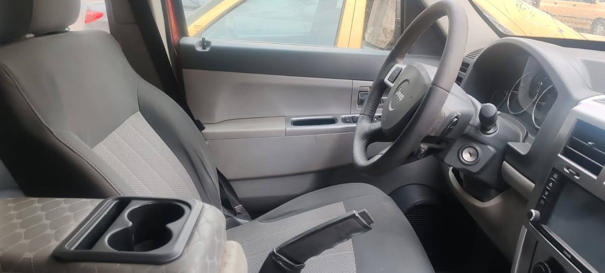 جيب ليبرتي للبيع او امراوس موديل ٢٠٠٨سنويه مجدده صار سنه محرك وكير مكفول تبريد شغال لايت زينون تخم تايرات ماشيه ١٦٥ رقم إنكليزي بغداد السعر ٩٥ وبيه مجال  تليفون ***********
