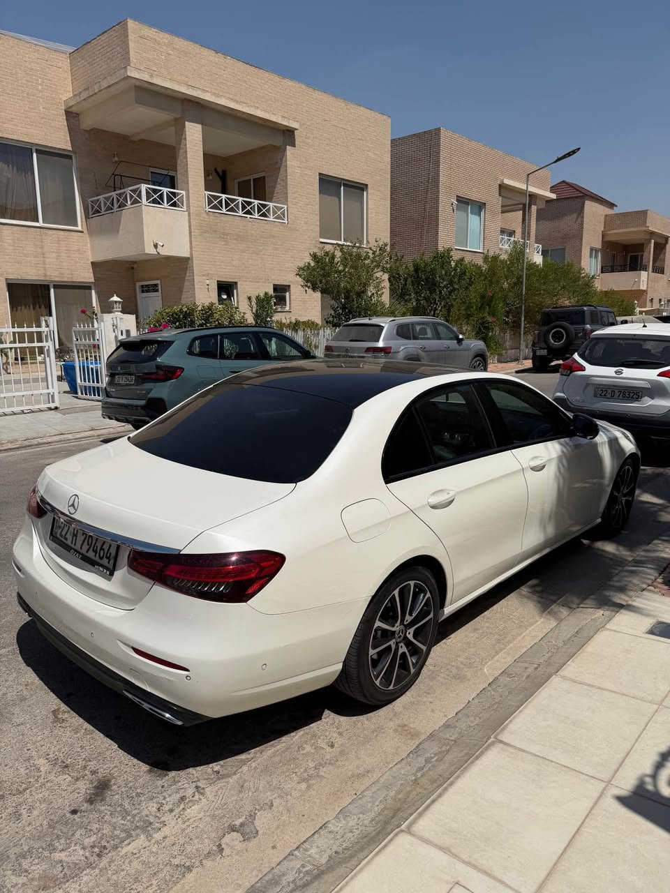 Mercedes E200 
2021 
Masafat Almani 🇩🇪
75000mil Royya 
Be sbux 
Bas 3 . Che PDR haya 
Panorama 
2 seuca zamana sayaraka 
Geru machena karabayy ba shart. 
*********** شربازهير, السليمانية
