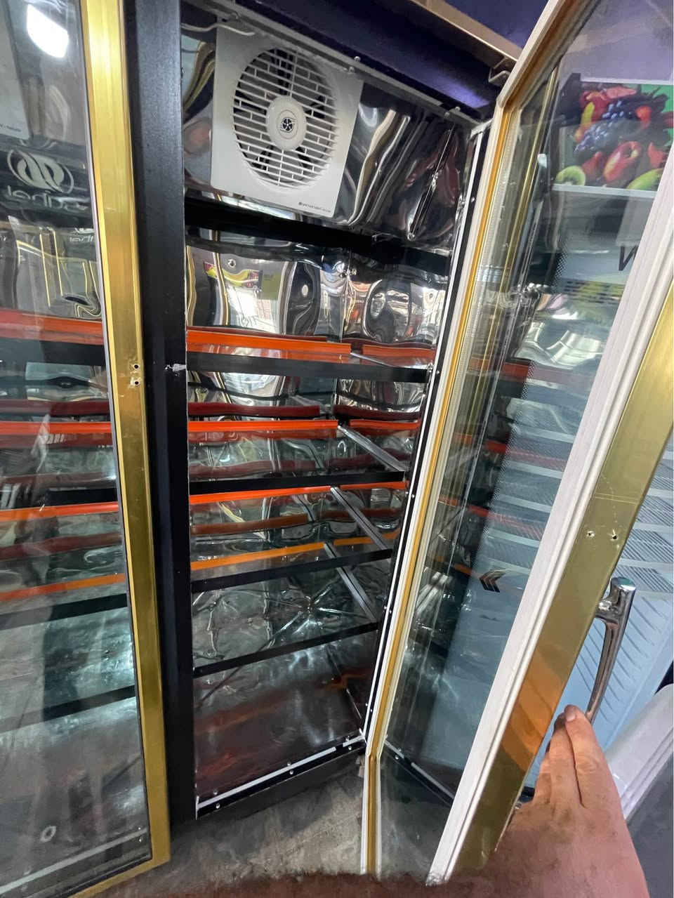 ئەم بەڕادە بۆ فرۆشتن 3دەرگا دوومەتر ناو ئیستیل نوقسانی تیانییە زەمانی یەک مانگی لەگەلە مالی دۆستە شوین سلیمانی ژمارە مۆبایل *********** السليمانية, العراق
