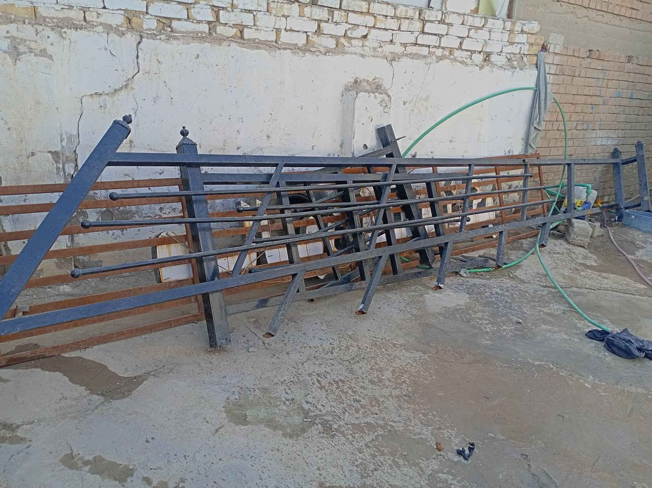 محجر درج للبيع ٩متر للأستفسار اتصل مكلف بالنشر الحمزه الشرقي 
***********
