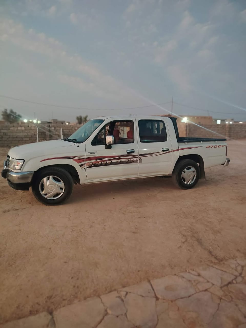 بيكم جمره 2005
رقم اربيل بسمي
مكفوله من الدعاميه لل بدي
بيه تغليمات خفيفه بل جه اليسار
السعر 130بيه مجال شويه 
العنوان الموصل شراي 
اتصل ***********
