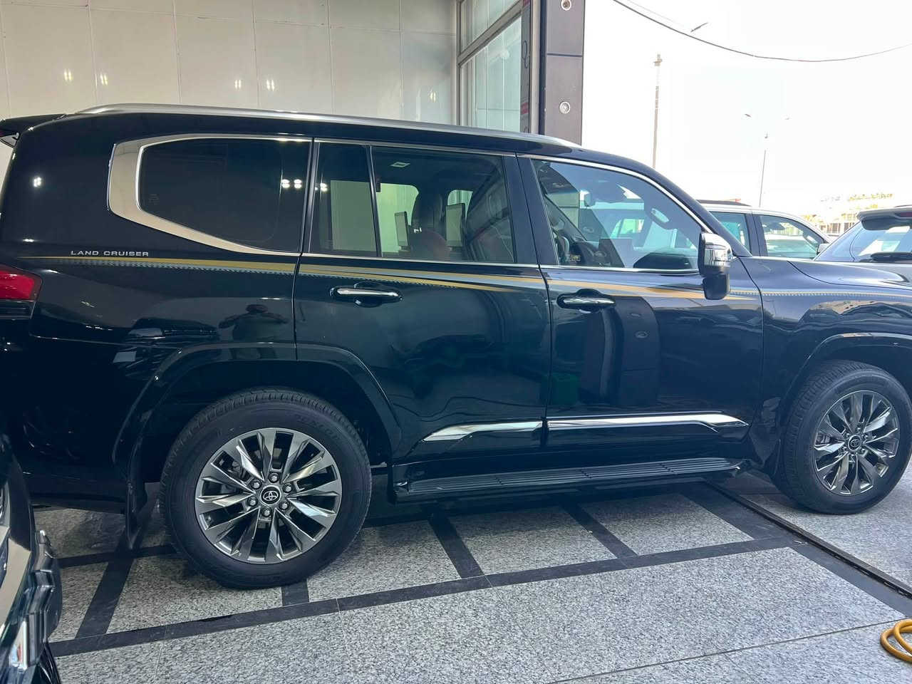 سلام عليكم  VXR 2024
لاندكروز كفاله عامه فول مواصفات VXR 
رقم بغداد مميز باسمي تحويل 
للاستفسار  ***********
***********
مكان سياره البصره / معارض ساحه سعد
