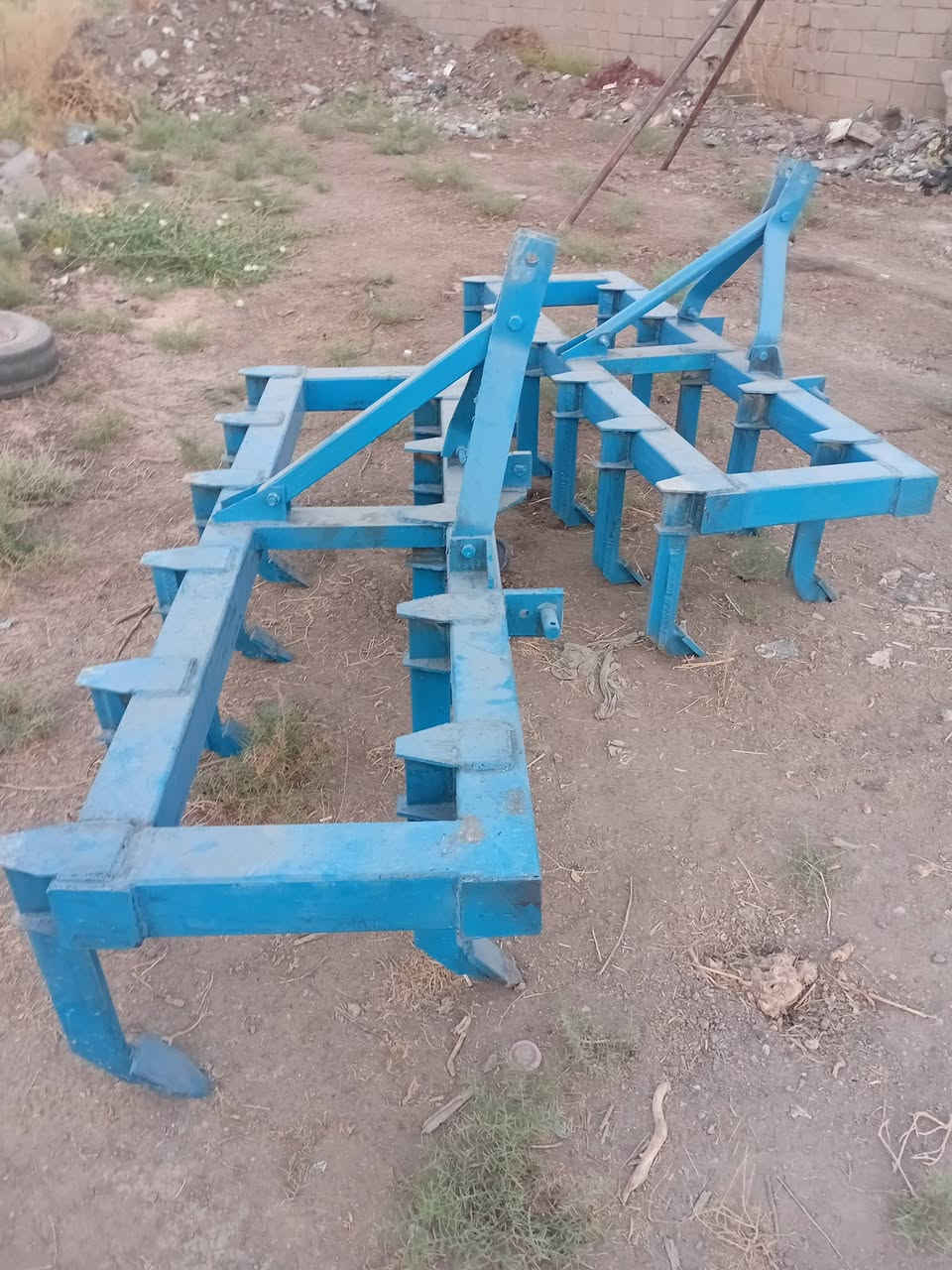 غراض للبيع عنوان بغداد على طريق الدولي السريع***********//***********
