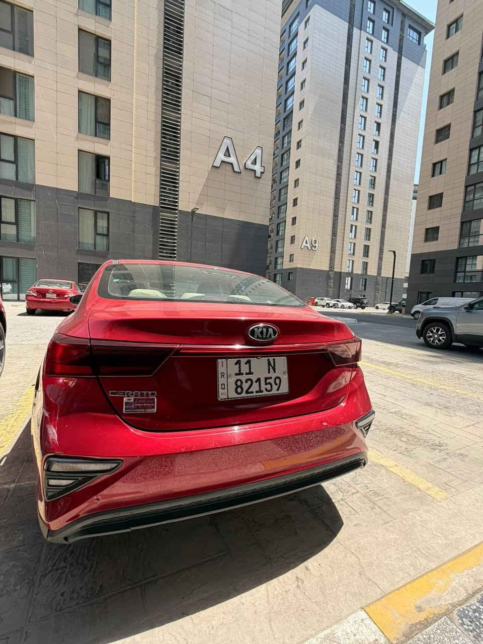 🚗 للبيع — كيا سيراتو موديل 2021 خليجي

• اللون: احمر
• الماشي: 95000 كيلو متر
• المكينة: 1600
• الفحص: السيارة بدون حادث بيها شخوط بالباب وضربة خفيفة بالدوسه
• الداخل: نظيف جداً وما مستعمل استعمال قاسي
• المواصفات: شاشة + كاميرا خلفية +  + تحكم بالستيرن
• السيارة مرقمة [بغداد / حديثة] والأوراق كاملة وجاهزة للتحويل

💰 السعر: 13500$ — قابل للتفاوض بحدود المعقول
📍 الموقع: بغداد – مجمع النسيم
📞 للاستفسار أو المشاهدة: *********** — واتساب متوفر

السيارة بحالة ممتازة وما بيها أي مشكلة
