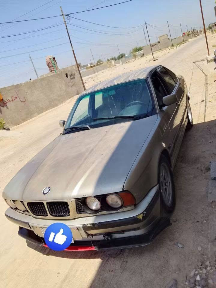 سلام عليكم بي ام دبليو 525
مكينه وكير 3000ففتي اي رقم انبار ورقي تحويل مباشر 
ويل ام مكينه وكير خير من الله حداديه 70/100
كهربائيات كلهن شغالات للبيع او مراوس سعره 28
مكاني نجف رقمي بي واتساب ***********
