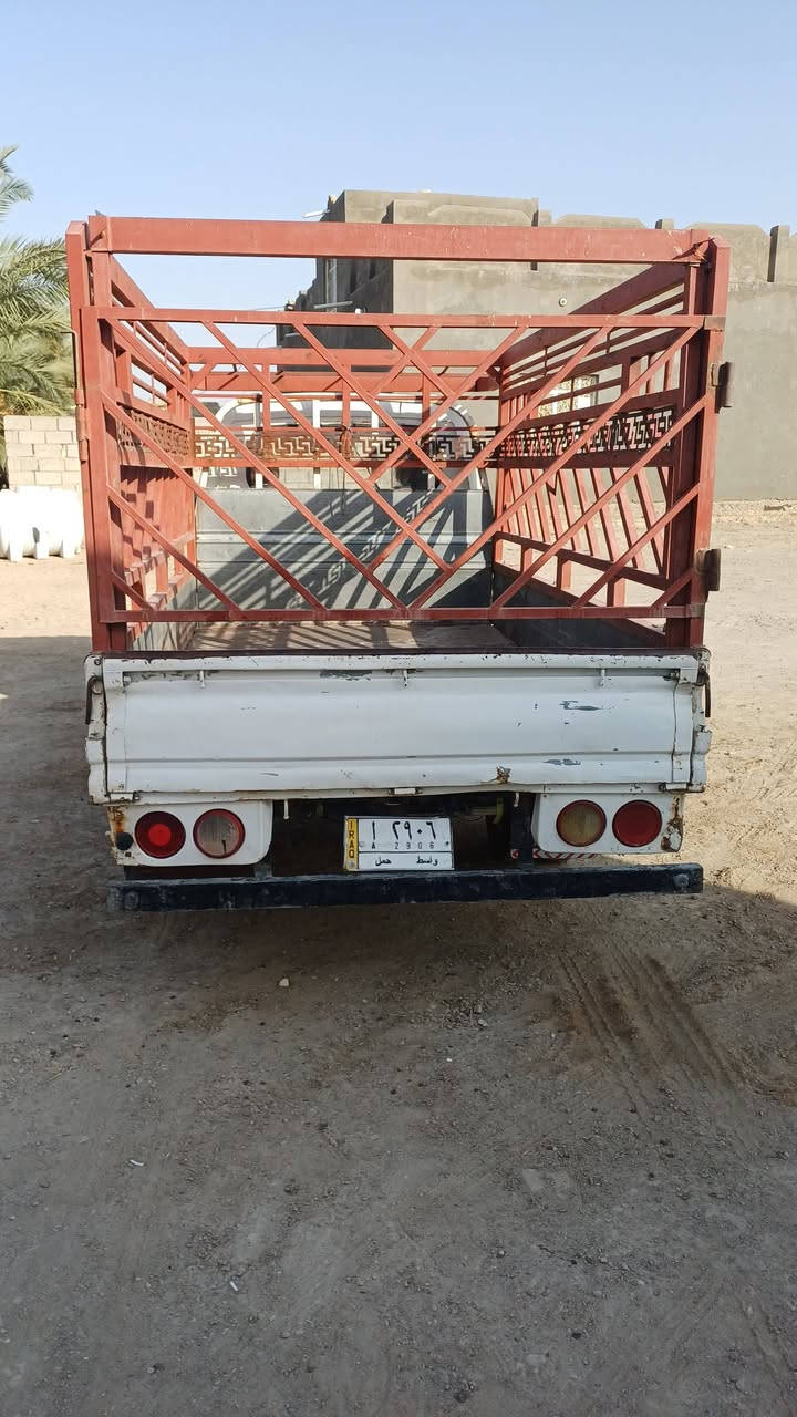 السلام عليكم 
كيه بنكو ٢٠٠٩ مكفوله من الضربه 
كير مكينه شاصي مكفولات 
حداديه تواير جدد تبريد شغال 
سعر ٧٨ وبيه مجال ستفسار تصال برقم *********** مكلف بنشر
