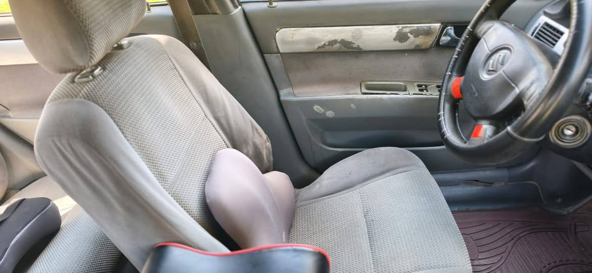 السلام عليكم  
سيارة فورنزا للبيع موديل 2008 مصبوغة حزام تبريد شغال خير من الله السعر $47 للاستفسار ***********
