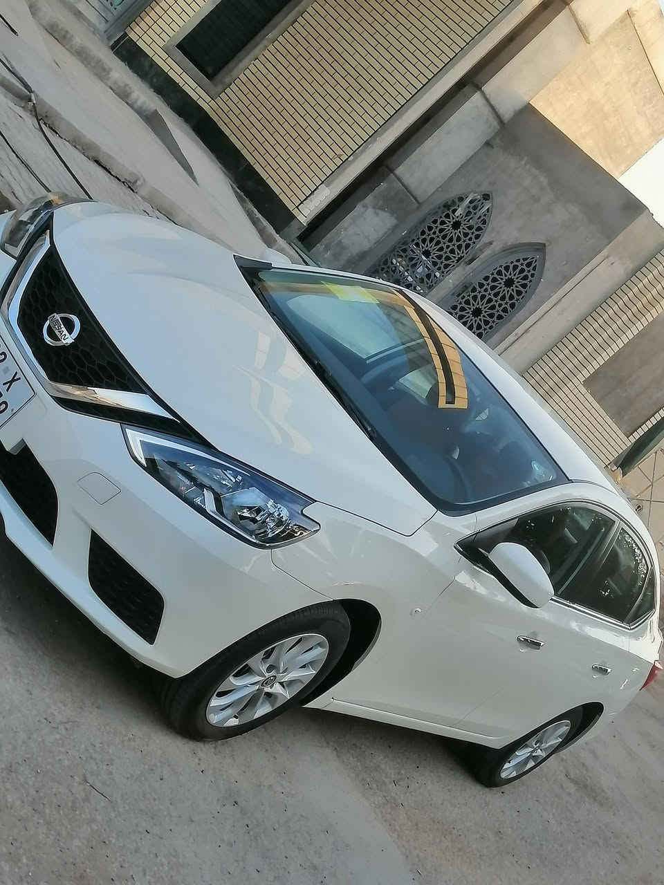 السلام عليكم
للبيع نيسان سنترا موديل 2025 اللوان ابيض رقم اربيل دولي تحويل او وكاله مضمونه بأسم شركة معروفه  السياره كفاله عامه من ضربه وصبغ وبارد وفتح وتبديل ماشيه 9000 تحكم استيرن شاشه تبريد خلفي جلد ويل كب ومواصفات السنترا المعروفه مكان السياره نجف كوفه
السعر المطلوب 127
للتواصل خاص او الاتصال
***********
متوفر واتساب
