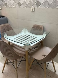 ميز طعام • بلا ضرر • المنصور