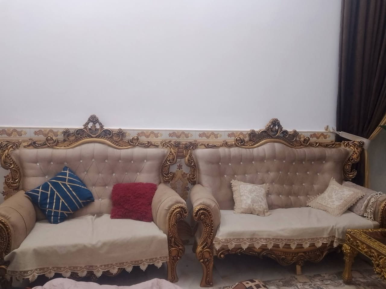السلام عليكم قنفات للبيع***********
425
