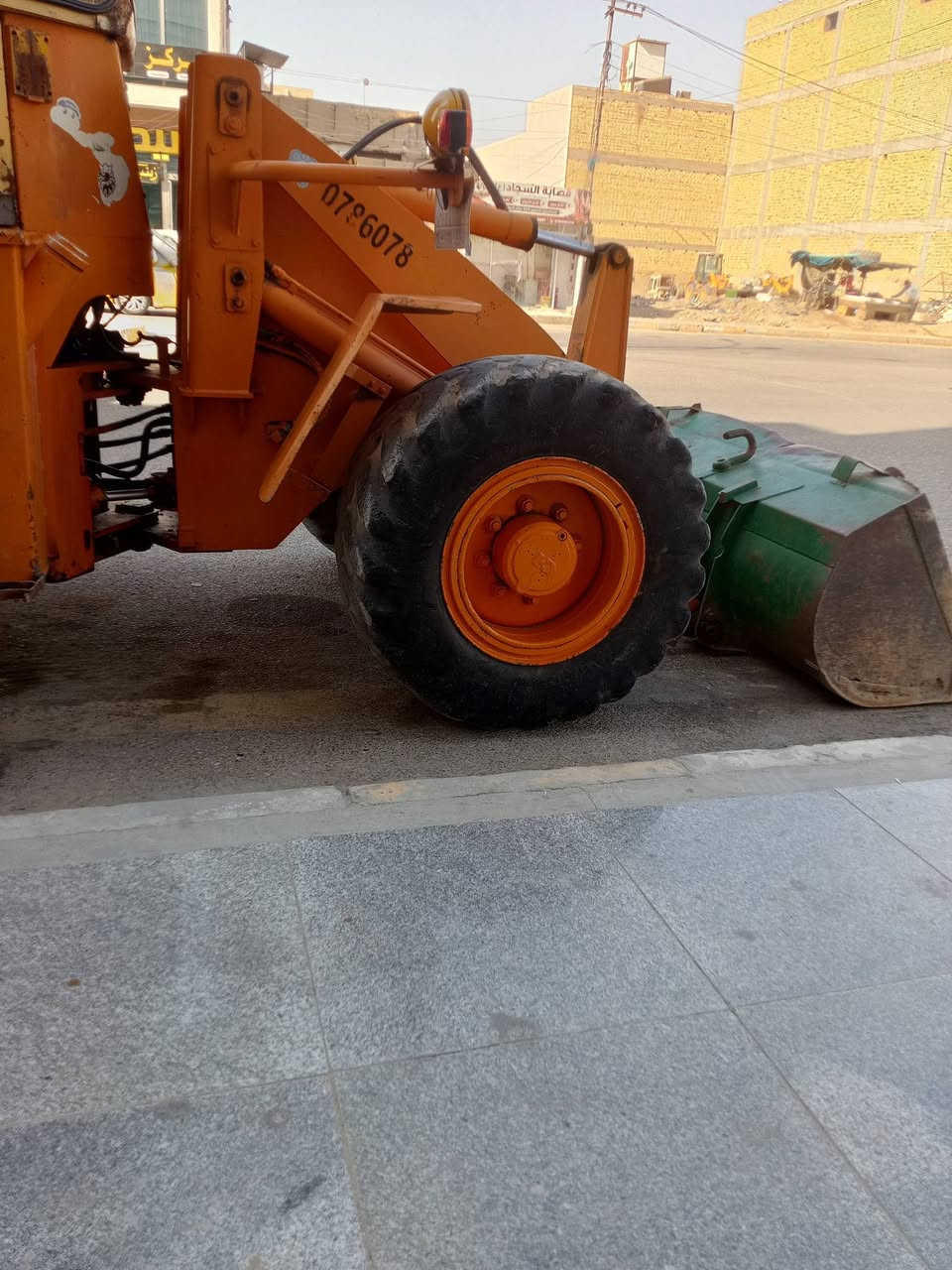 ***********

نص مكتوب في الصور:
- *********** ***********