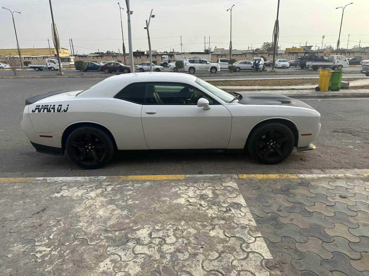 جالنجر وارد امريكي
موديل ٢٠٢١ 
فئة sxt plus
حادثه جاملخ وبنيد وصفحه كلير بدون قطرة معجون 
سياره جديده وجاهزه مناقصه برغي
ادامه كامله تخم تاير صدر 
كير ومحرك وتبريد مكفول
السياره باسمنه تحويلها مباشر 
السياره للبيع او مراوس
سعر ١٦٠
مكاني الفلوجه
رقمي ***********واتس متوفر
