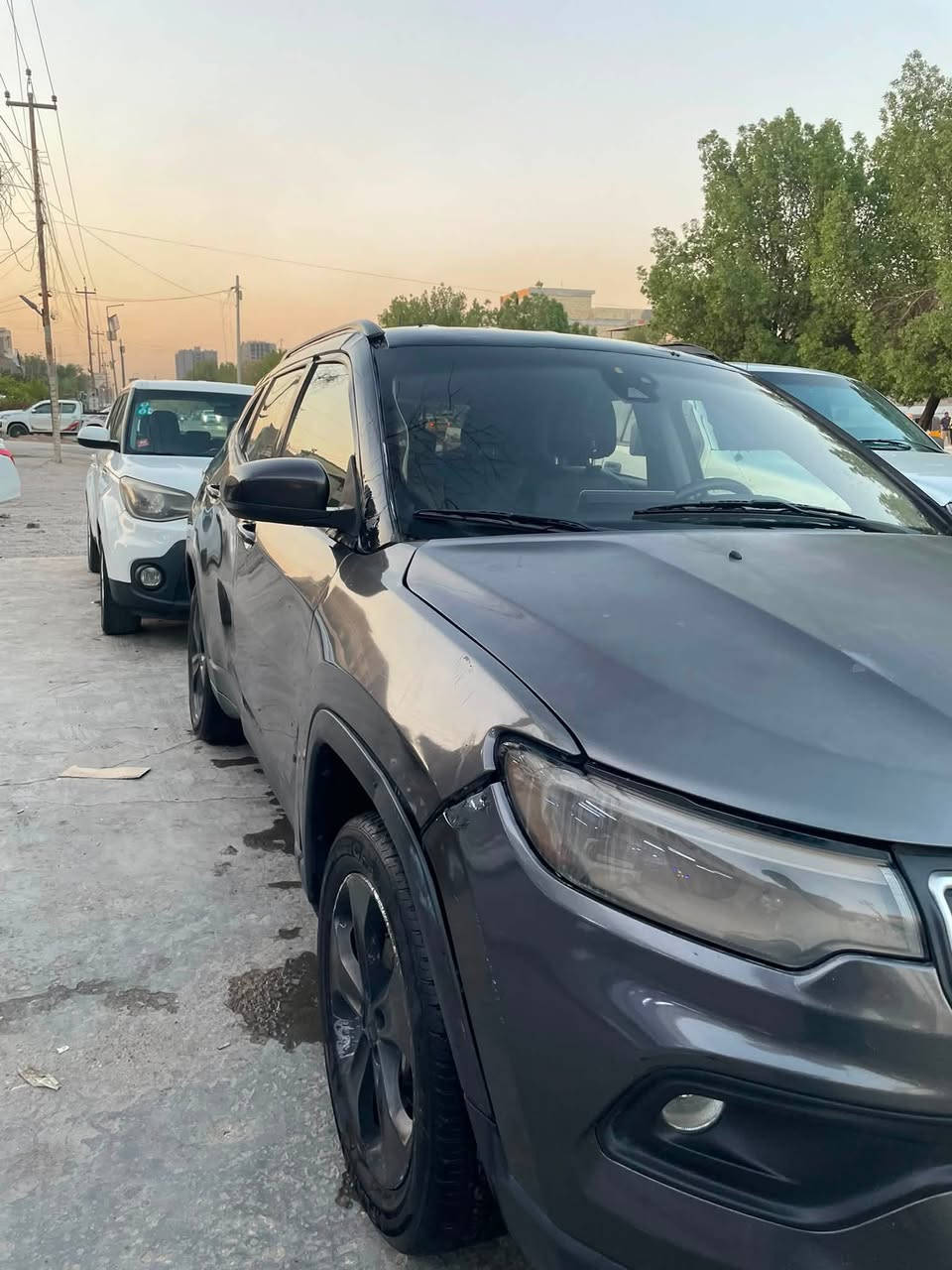 🚗 للبيع Jeep Compass 2022
💰 السعر: 11,800$
📍 بغداد

• محرك 2.4 لتر — 4 سلندر
• أوتوماتيك
• بنزين
• مواصفات أمريكية 🇺🇸
• ماشية 70,000 كم
• لون رمادي
• داخلية جلد
• 5 مقاعد
• كاميرا خلفية
• مثبت سرعة
• شاشة
• تدفئة مقاعد
• بصمة تشغيل
• مصابيح زينون أمامية
• كشافات ضباب
مواصفاتها الباقية معروفة
حادثها جافية تنباع صبغ عام
• السعر قابل للتفاوض بشكل بسيط

📞 للاستفسار: ***********
