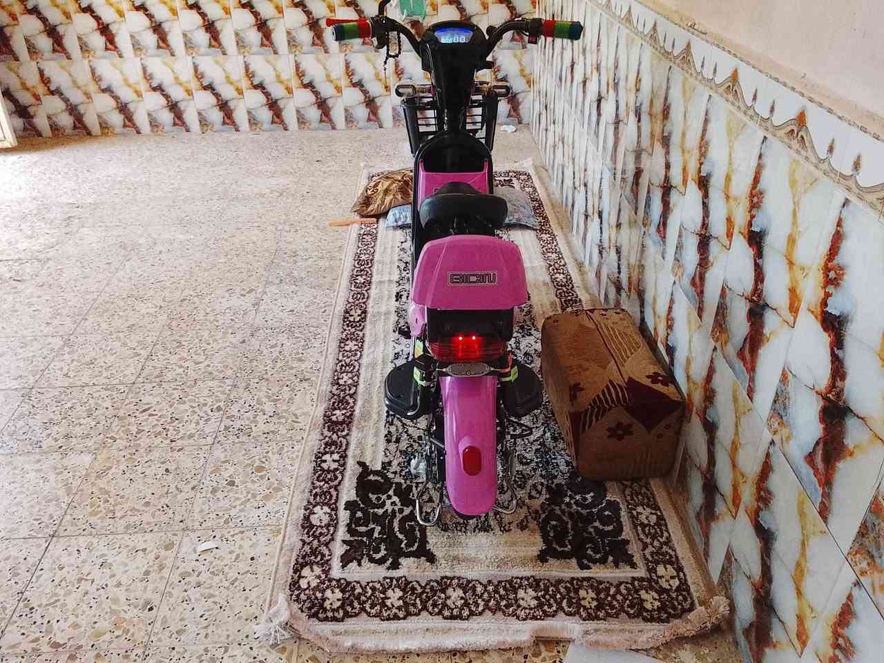 شحن • ٤ بطاريات • جديده