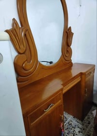 ميز تواليت • صاج اصلي • ٢م