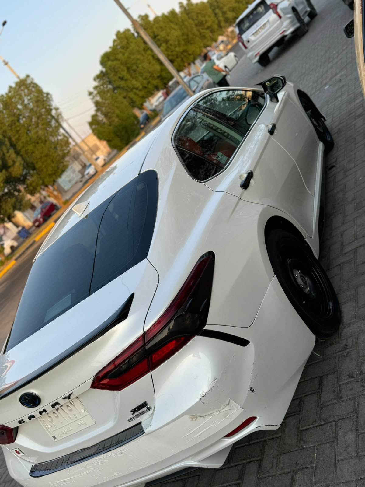 سلام عليكم 
كامري 2023 وارد امريكي حادث بنيد فقط بدون دواخل شرط الفحص رقم بغداد تحويل مباشر 
لون ابيض صدفي 
فئة xse 
فول مواصفات 1/1
بصمه تشغيل عن بعد 
فتحة سقف
بصمه ابواب 
هايبرد
فول ردارات 
كاميراه 3d 
حساسات اماميه وجانبية
تبريد امامي خلفي 
تحكم ستيرن جهتين
كشن كهرباء تحكم كهربائي جميع الجهات
غرفه كامله مميزه لون احمر 
كشتات  تدفئة تبريد 
رادار امامي خلفي
شاشة امامية 
كار بلي 
شحن موبايل ذاتي لمس
فول درايفر
العنوان/البصره/المعقل 
السعر المطلوب 170وبيها مجال للشراي
*********** البصرة, العراق
