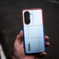 POCO M7 ذاكره 256 بطاريه 7000 الشاشة: شاشة سينمائية عملاقة بمقاس 6.9 ب...