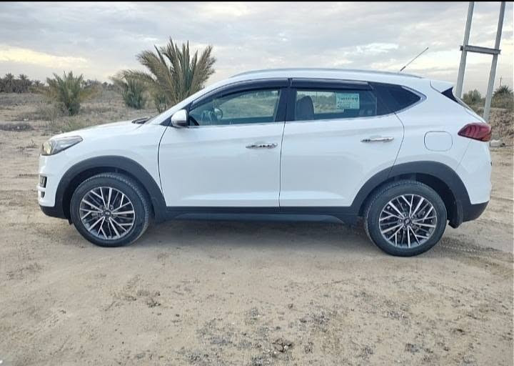 السلام عليكم 🌹 🚘 هيونداي توسان خليجي 2019 للبيع
🔹 الموديل: 2019
🔹 خليجي
🔹 المكينة: 2000 CC
🔹 الممشى: 120 ألف كم
🔹 فول أوبشن ما عدا الفتحة
🔹 السيارة جاهزة من كلشي
🔹 بيها 3 قطع
🔹 رقم بغداد باسمي
🔹 السعر: 155
🔹 المكان: الديوانية
📞 للاستفسار: ***********
