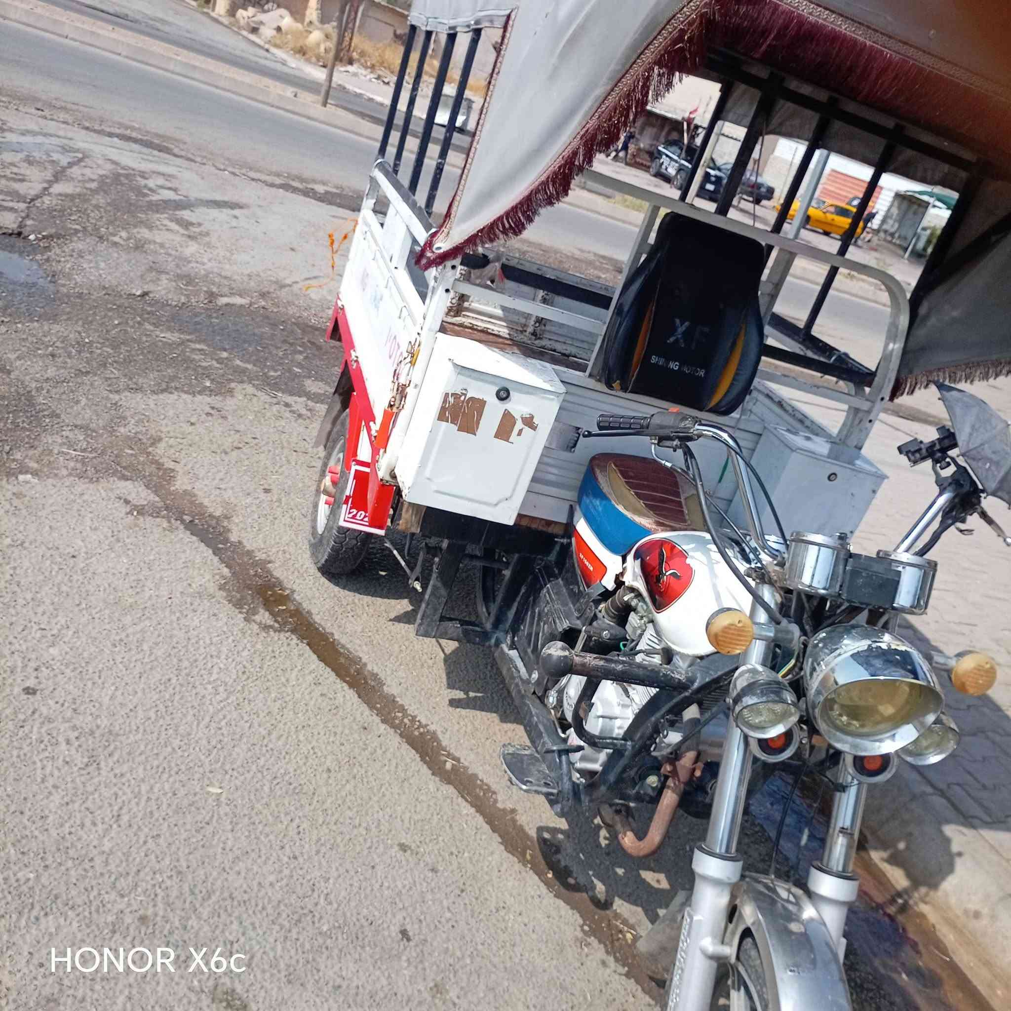 للبیع مدیل 2020 کله بلادی ستوتە شغال سلف سعر 1500 بیها مجال رقم ***********  عنوانی کرکوك

نص مكتوب في الصور:
- HONOR X6c