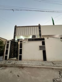 الدار للبيع في منطقة الرئاسة شارع عشرين بفرع خدمات حمودي بيت نضيف وجها...