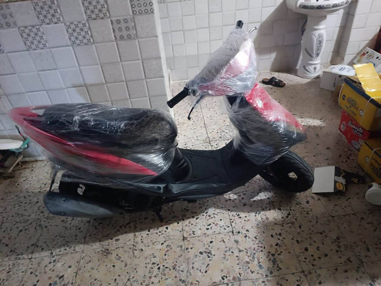 السلام عليكم ماكس عدله رمبه (باله)صار شهر من اشتريتها السعر مليون وتلثميه الدراجه ما مفتوحه وكفراتها بلاديات نفس الرمز رقمي *********** البصره -القبله

