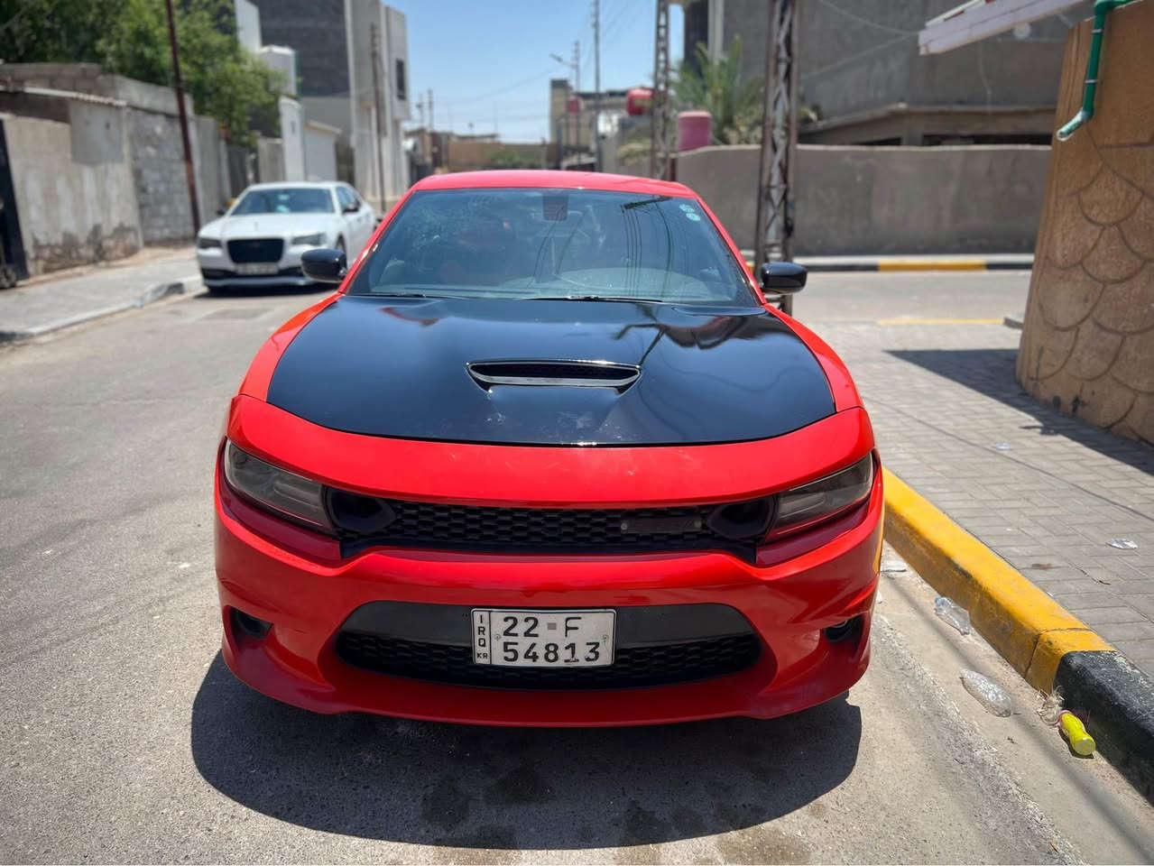 السلام عليكم

جارجر sxt لون برتقالي مميز  موديل 2018 

محدثة امامي خلفي gt 

السيارة حلوه وجاهزة وارد كندي داخلة كفالة وهنا صار بيها حادث بچم وجانبي والسيارة جاهزة من كل النواحي 

عليها ادامة كامله وشاشه وعينة معربة لغة عربية 

بيها ابل كار بلي كاميرة وحساسات للتواصل اكثر سعرها 186 وبيها مجال قليل  

*********** البصرة, العراق
