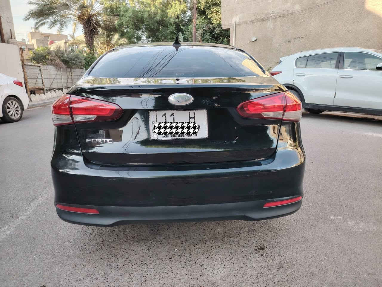 كيا فورتي 2017 وارد امريكي بدون ايرباك
حادثها جدآ بسييط فقط طخه بل الصندوك مبدل اصلي بدون صبغ صور حادها ويه الصور.. 
هنا صار بيه صبغ بنيد
محرك 2000 دوش لا تبخير ولا تنقيص
كير at بلاد
تخم تاير جواها
ويل كب
شاشه وكامره خلفيه
تبريد ثلج
السياره جاهزه مبيه اي نقص محرك فقط مبدل راجز للامانه
رقم بغداد هزه وسنويه كله جديد مكاني بغداد الكرخ حي الاعلام
السعر ب103.. 
.. ***********.. فيس ممتواجد الشراي يتصل ويدلل

نص مكتوب في الصور:
- INC. - IAAI.COM 000-21596424 - 01/22/2018 INSURANCE AUTO AUCTIONS, INC. - IAAI.COM
- 000-21596424 - 01/22/2018 INSURANCE AUTO AUCTIONS, INC. © - IAAI.COM
- INC. - IAAI.COM 000-21596424 - 01/22/2018 INSURANCE AUTO AUCTIONS, INC. - IAAI.COM 000-21596424 - 01/22/2018 INSURANCE AUTO AUCTIONS, INC. - IAAI.COM 000-21596424 - 01/22/2018 INSURANCE AUTO AUCTIONS, INC. - IAAI.COM
- 000-21596424 - 01/22/2018 INSURANCE AUTO AUCTIONS, INC. ® - IAAI.COM
- - IAAI.COM 000-21596424 - 01/22/2018 INSURANCE AUTO AUCTIONS, INC. - - IAAI.COM 000-21596424 - 01/22/201 000-21596424-01/22/2018 INSURANCE AUTO AUCTION INC 000-21596424 - 01/22/2018 INSURANCE AUTO AUCTIONS, INC. - IAAI.COM
- 01/22/2018 INSURANCE AUTO AUCTIONS, INC. - IAAI.COM 000 24506404 - 01/22/2018 INSURANCE AUTO AUCTIONS, INC - IAAI.COM 000 24506404 - 01/22/2018 INSURANCE AUTO AUCTIONS, INC. - IAAI.COM
- 000-21596424 - 01/22/2018 INSURANCE AUTO AUCTIONS, INC. - IAAI.COM
- Back to top | Lot details