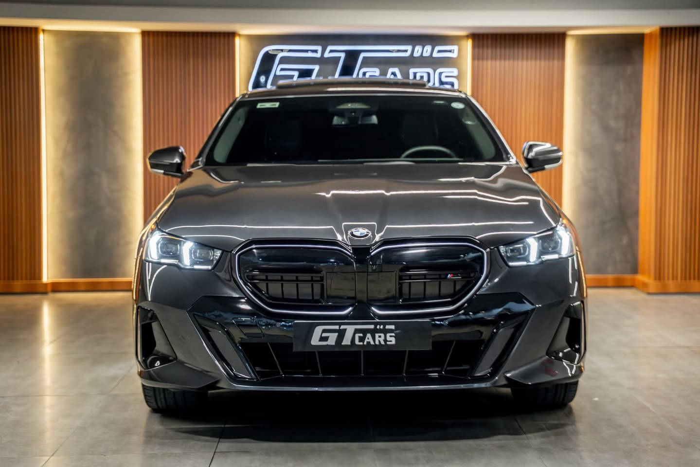 بي ام دبليو 530 • ٢٠٢٤ • دفع كلي XDrive