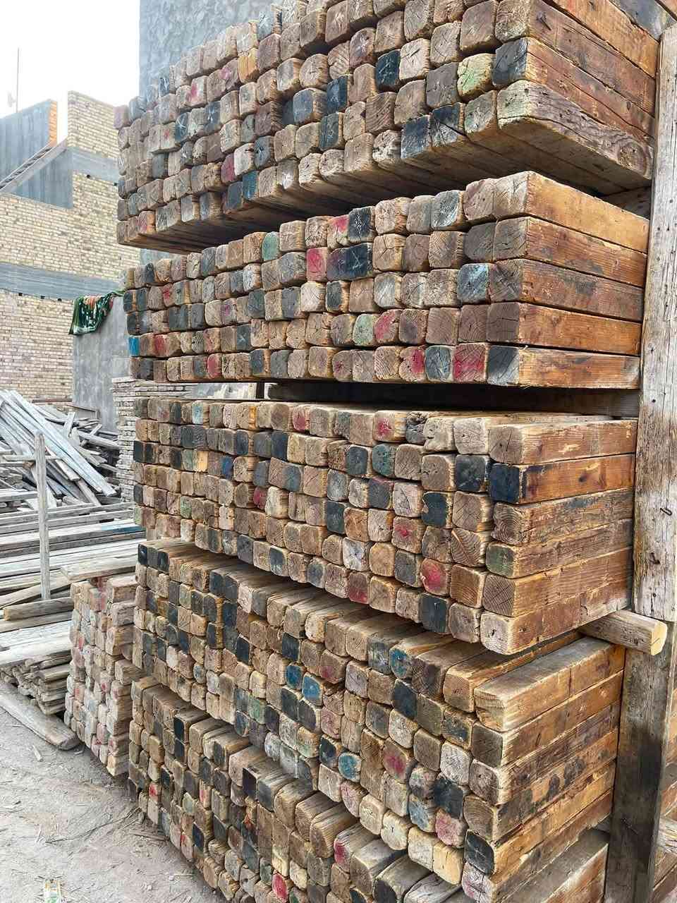 لوح وسير اربعة متر +لوح وسير تلاثة متر +مقاصير سير ولوح جميع القياسات كمية مفتوحه العنوان بابل ***********
