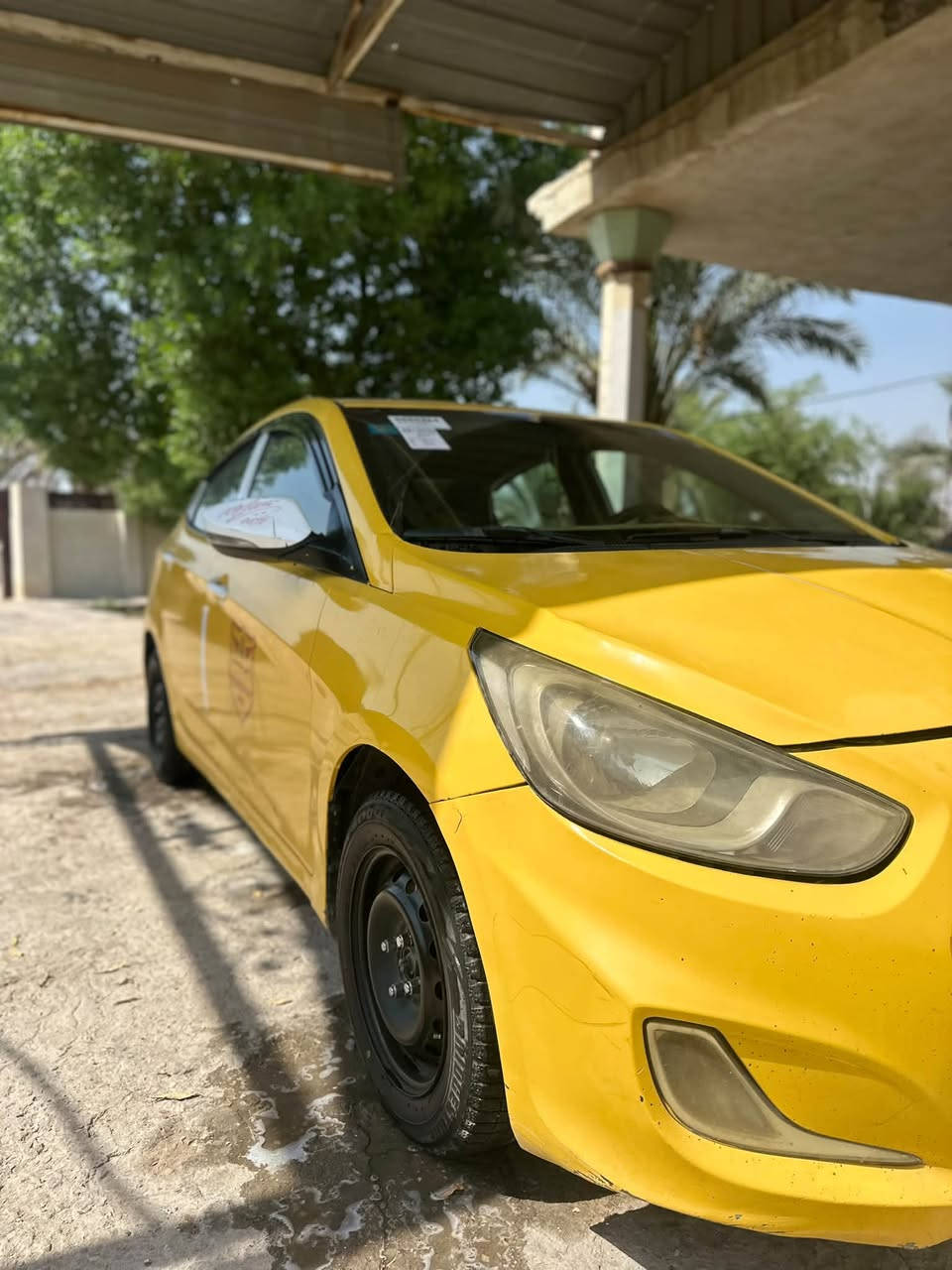 سلام عليكم اكسنت 2013خليجي مكين تعبان1600 وكير نضيف السعر ٥٧وبيه مجال شي قليل حك جيتك مكان السيار بغداد المحمودي ***********
