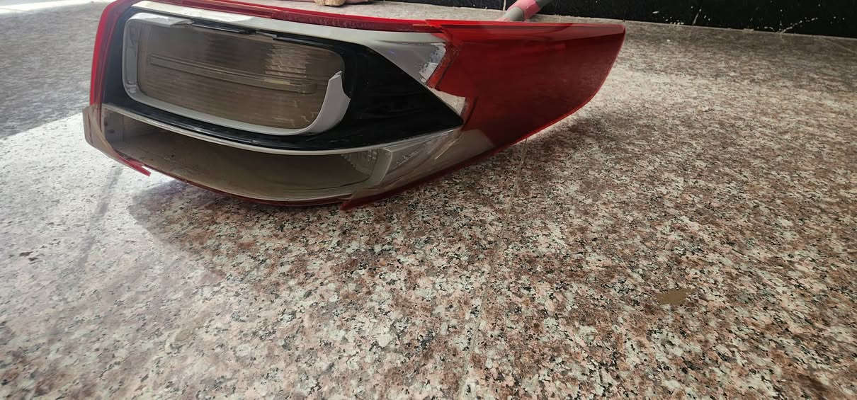بك لايت اوبتما خليجي الجزء الأيمن .. تفصيخ جديد وشغال بس الجامه مكسورة .. السعر ٦٠ الف .. موجود حاليا في محافظة الديوانية... توصيل مجاني الى كافة محافظات العراق. 

***********
